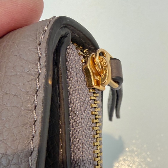 Tory Burch Mocha Beige Brown Leather Zip Wallet - Picture 11 of 11